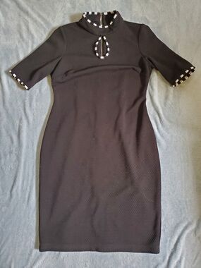 Gabby Skye Black Midi Sheath Dress with Contrast Trim